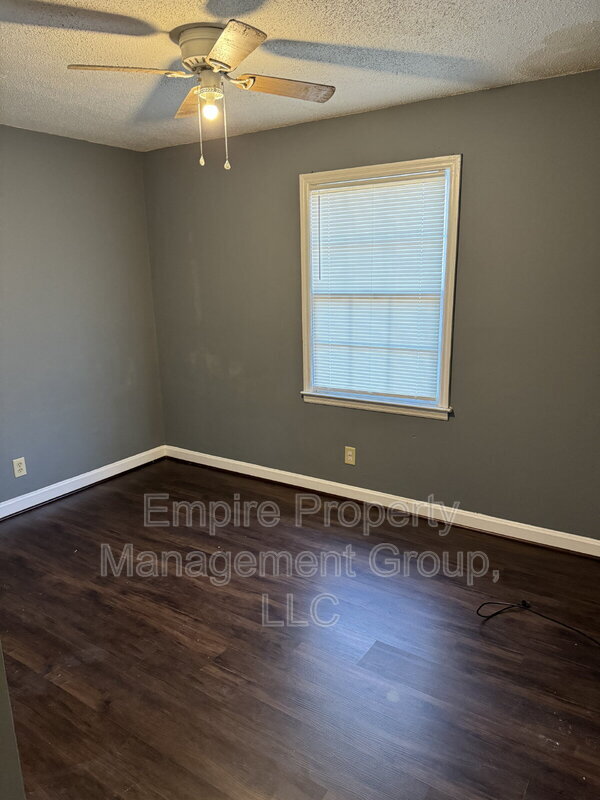 Foto del edificio - 3508 Traveler Ln