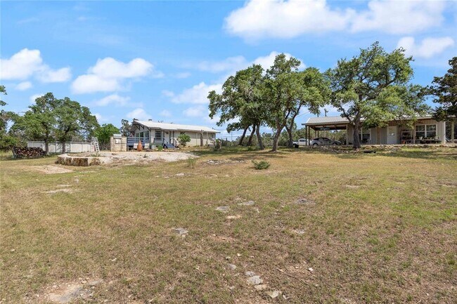 Building Photo - 2351 Skyline Dr