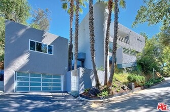 Building Photo - 7943 Willow Glen Rd