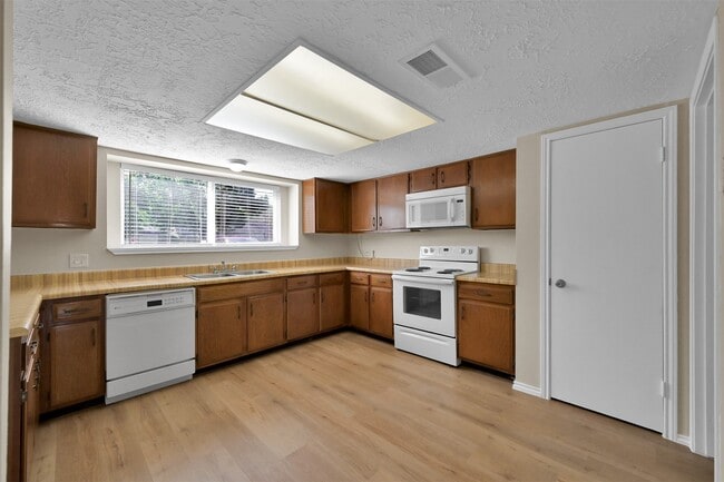 Foto del edificio - 4718 Cypressdale Dr