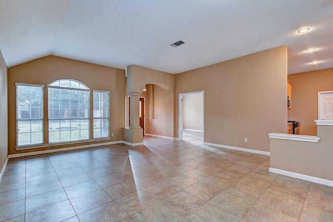Building Photo - 2708 Butler National Dr
