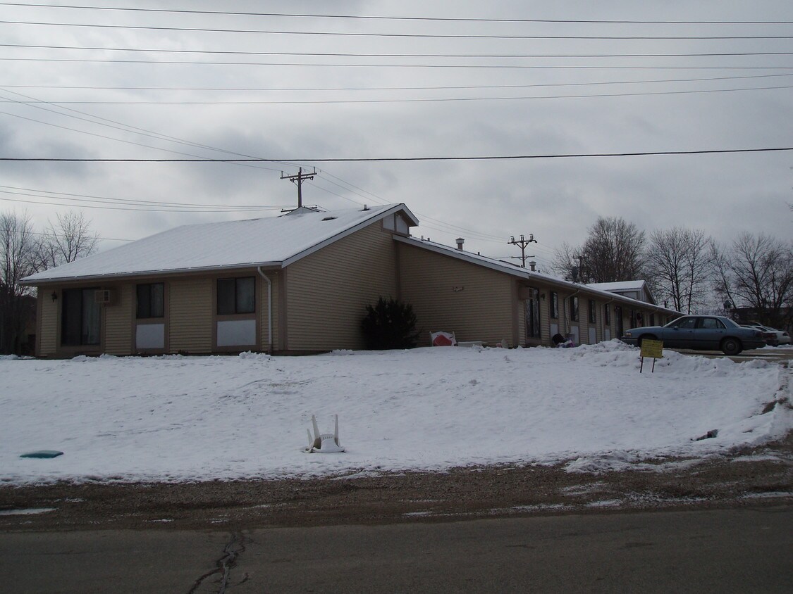 Primary Photo - 8649 N Granville Rd