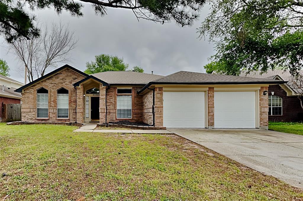 Primary Photo - 21326 Meadowhill Dr