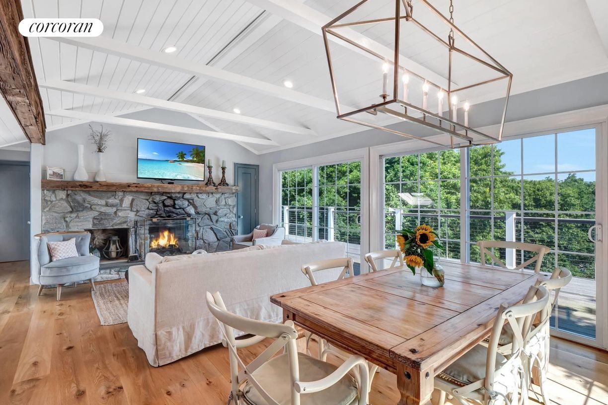 Foto principal - 23 Island View Dr E