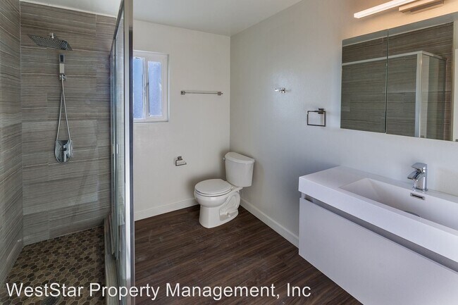 Foto del edificio - 938 E 6th St