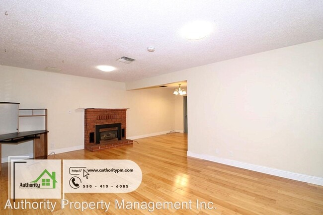 Building Photo - 3 br, 2 bath House - 3658 Park Dr