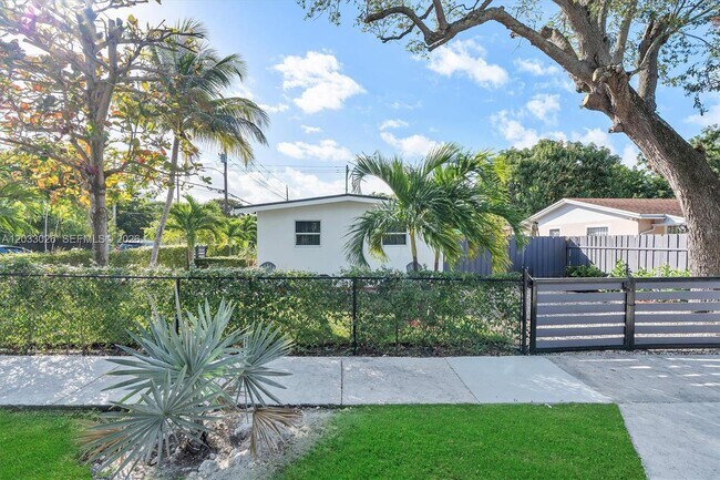 Foto del edificio - 4284 NW 1st Ave