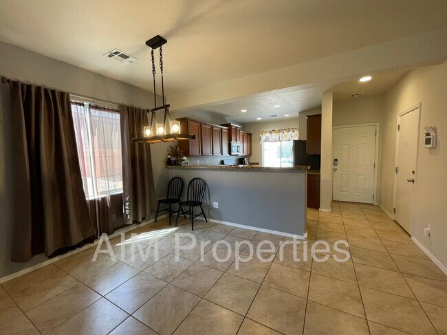 Foto del edificio - 6745 Mountain Hawk Loop NE