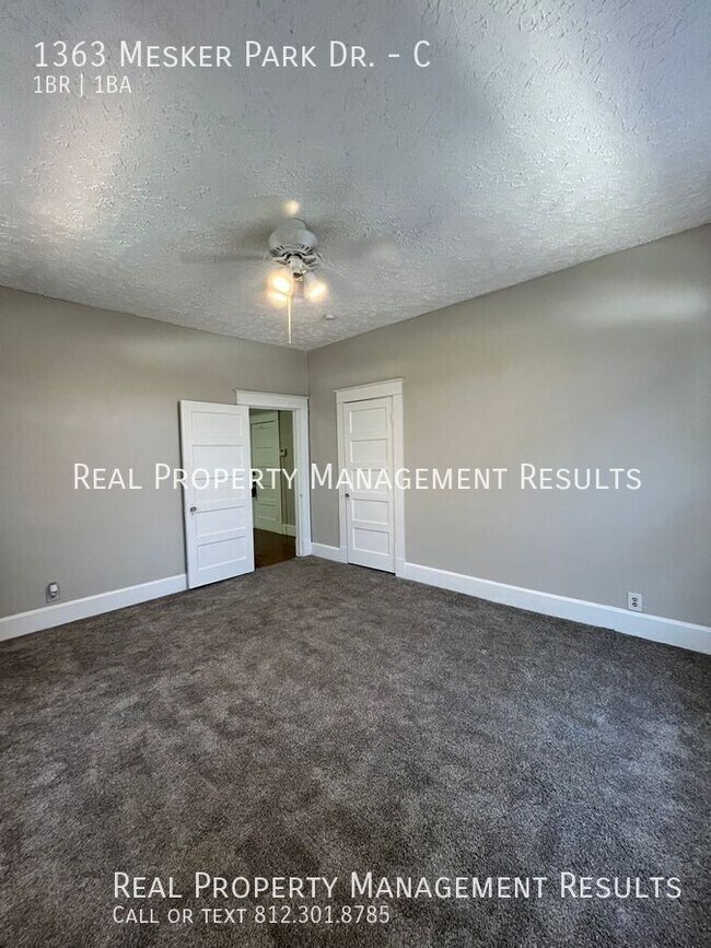 Building Photo - 1 Bedroom, 1 Bath Apartment Overlooking He...