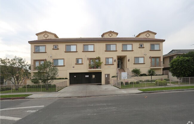 Foto del edificio - 3621 Westwood Townhomes