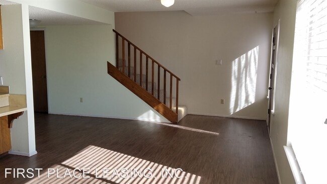 Building Photo - 2 br, 1.5 bath House - 3500 C Adenmor Ct.