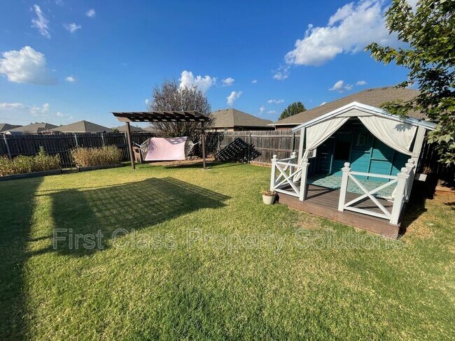Foto del edificio - 2265 Blue Jay Dr