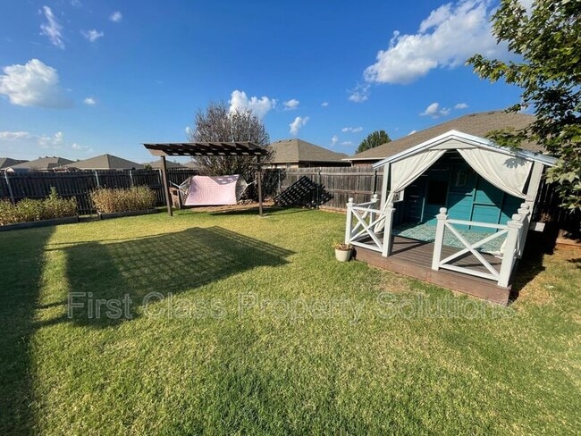 Photo - 2265 Blue Jay Dr House