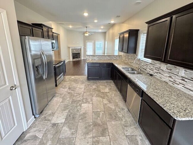 Building Photo - Now Leasing a 4 Bedroom 2.5 Bath Home In S...