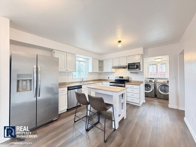 Foto del edificio - 860 S 68th St