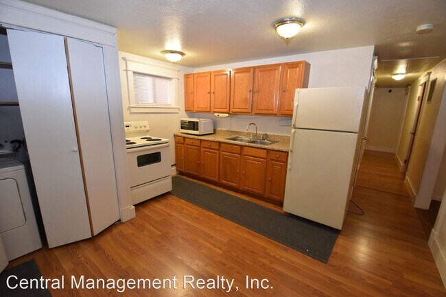 Building Photo - 3 br, 1.5 bath House - 306 Manchester
