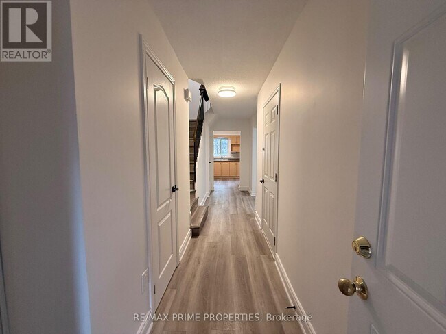 Photo du bâtiment - 17 Debden Rd