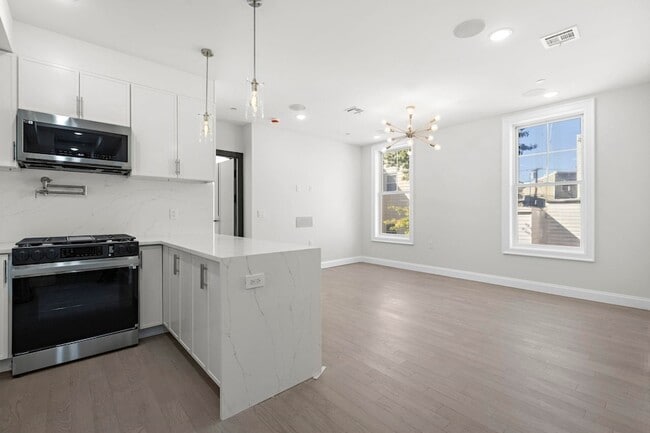 Foto del edificio - 131 Clifton Pl