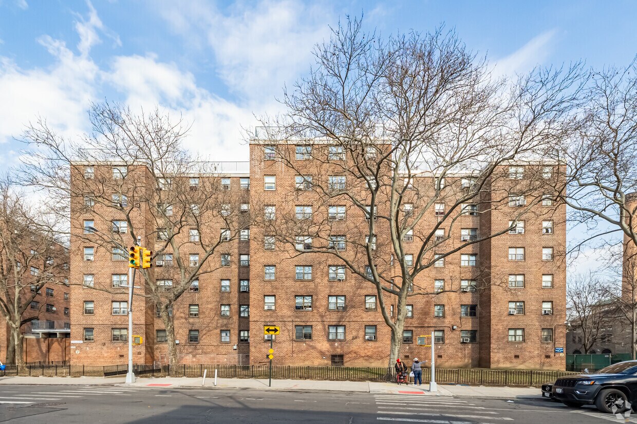 Foto del edificio - 60 Kingsland Ave