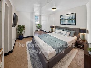 Building Photo - 4 Van Cortlandt Park Ave