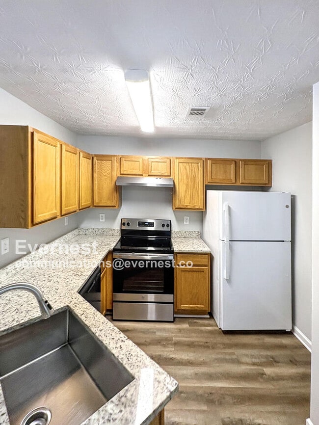 Building Photo - 2730 Marlin Dr