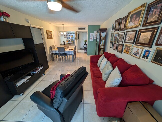 Foto del edificio - 14155 SW 87th St