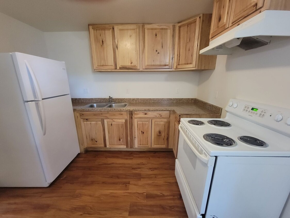 Primary Photo - Downstairs unit Apartment Available