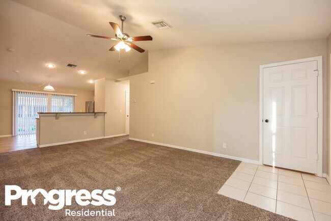 Building Photo - 639 SW 10th Terrace