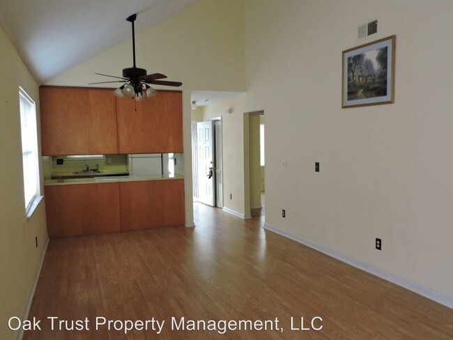 Building Photo - 100 Langley Dr