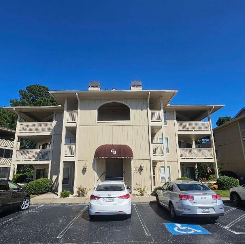 4210 Pinehurst Cir, Little River, SC 29566 House Rental in Little