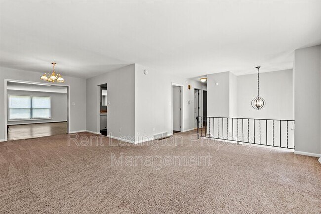 Foto del edificio - 831 Malabu Dr