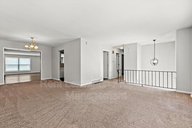 Photo - 831 Malabu Dr House