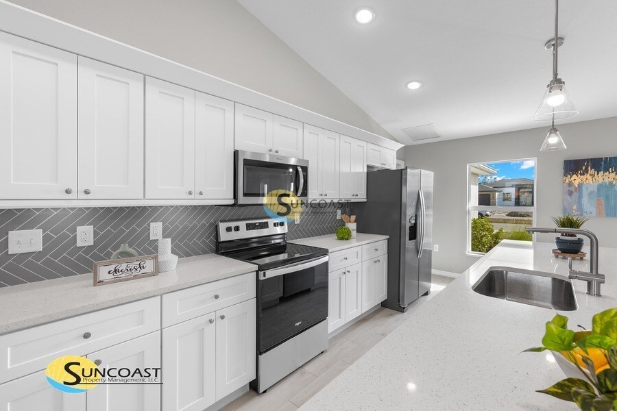 Foto principal - 3929 NE 16th Pl