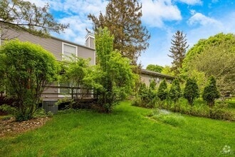 Building Photo - 4632 Emblem Cir