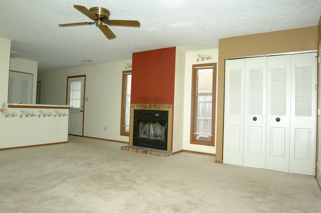  - 3905-3937 Bent Tree Dr