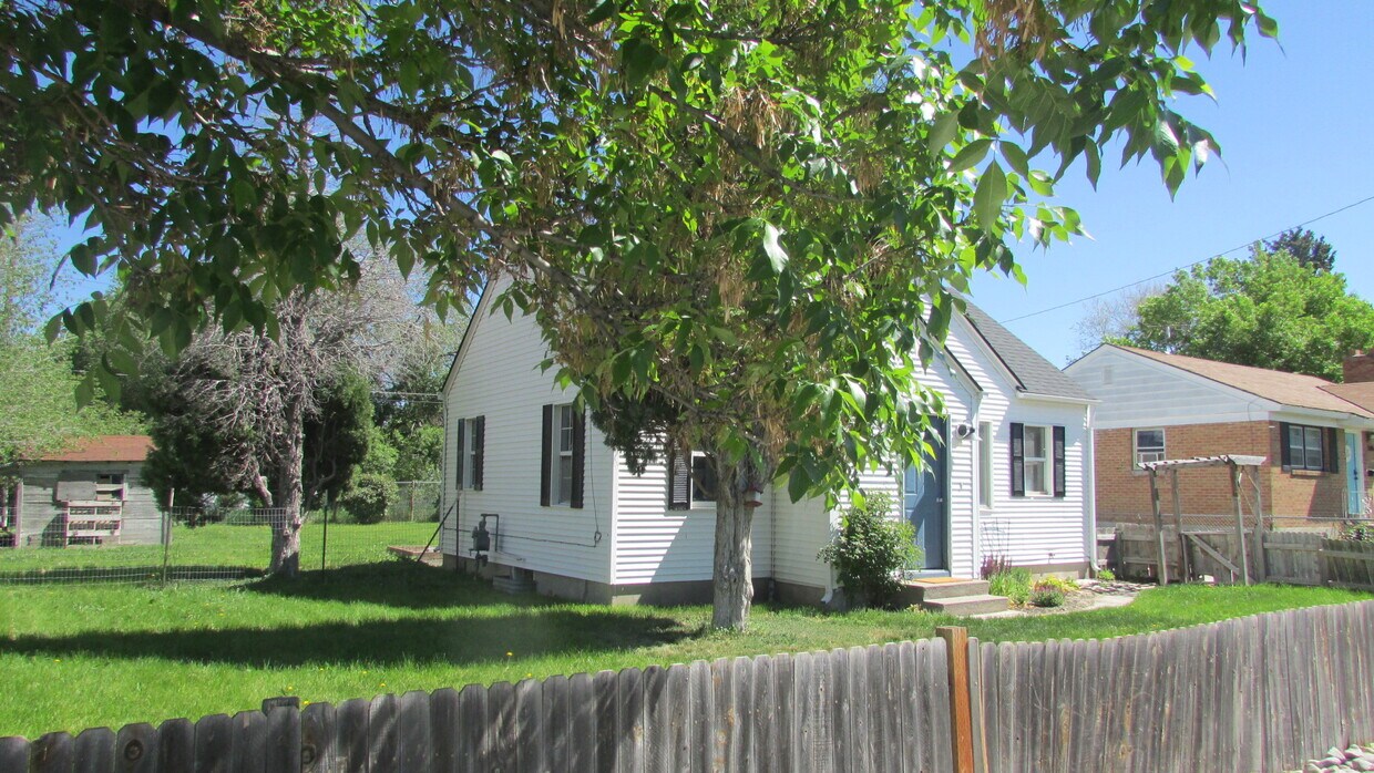 654 W Pine St, Pocatello, ID 83201 House for Rent in Pocatello, ID