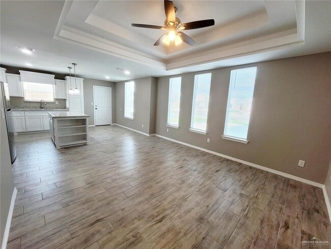 Building Photo - 12 Bella Costa Dr