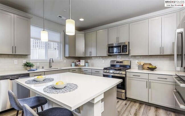 Foto del edificio - Banyan Grove, Bremerton: Charming 4-Bedroo...