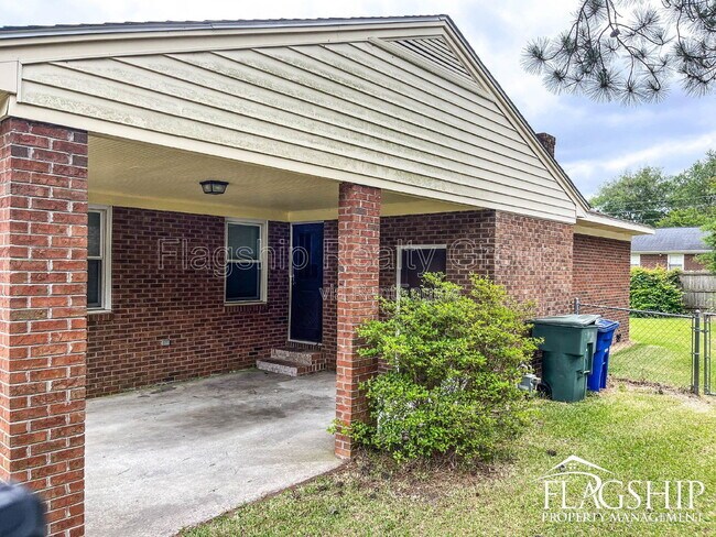 Building Photo - 113 Belmont Dr