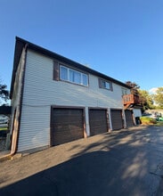 Building Photo - 821 Gael Dr