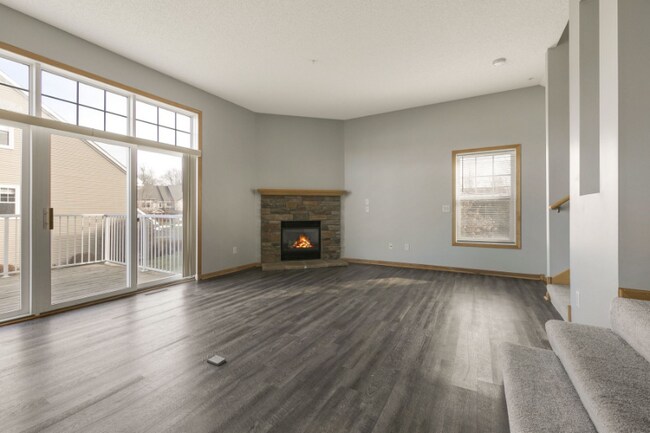 Foto del edificio - 5030 Fountain Lane N