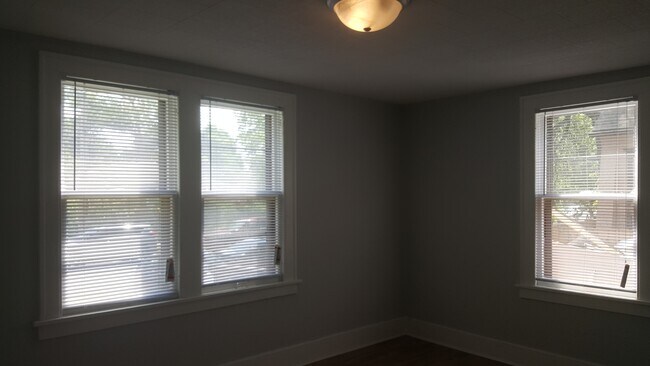 Foto del edificio - 621 5th Ave SE