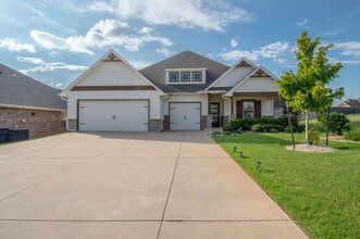 Building Photo - 18821 Autumn Grove Dr