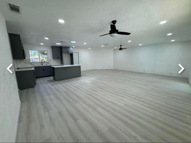 Foto del edificio - 3210 Shamrock Ave