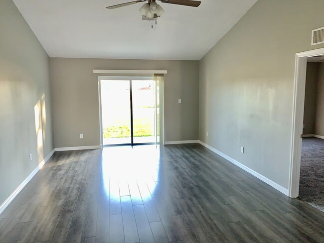 Foto del edificio - Move in ready 3/2 Renovated