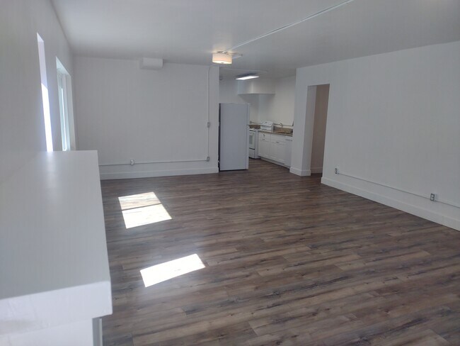 Living Room - 508 27th St