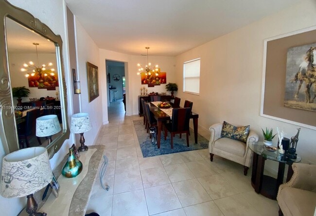 Building Photo - 3429 SE 1st St