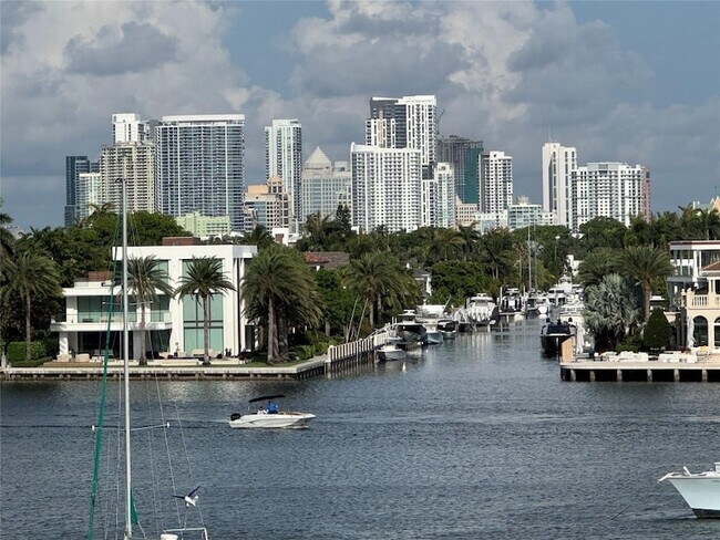 Foto del edificio - 95 N Birch Rd