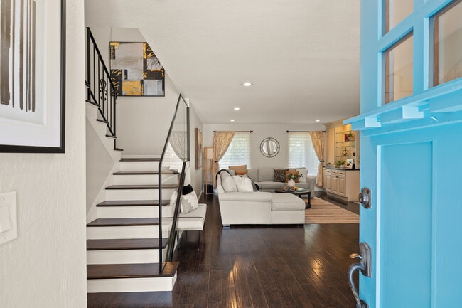 Building Photo - 1307 Maple St