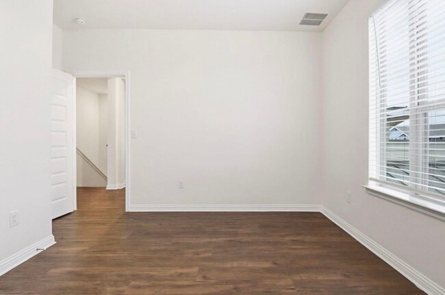 Building Photo - 5701 Gerard Dr